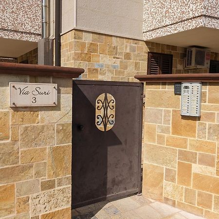 La Casa Dei Due Mari - Large Apartment With Parking タラント エクステリア 写真