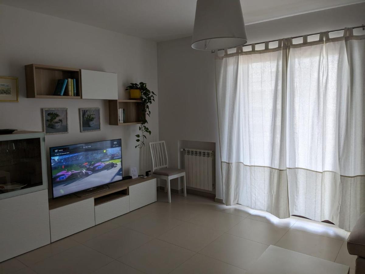 La Casa Dei Due Mari - Large Apartment With Parking タラント エクステリア 写真